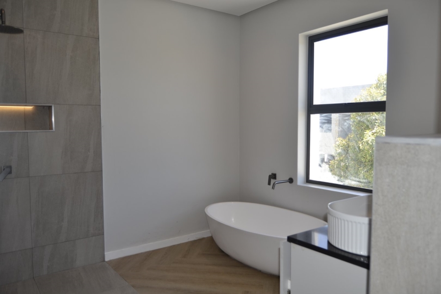 3 Bedroom Property for Sale in Croydon Gardens Estate Western Cape